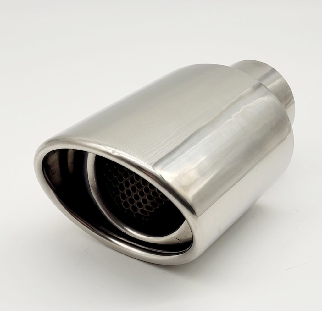 Single Oval Straight Cut Tail Pipe With Perf, Slashed Cut Trim MIJ