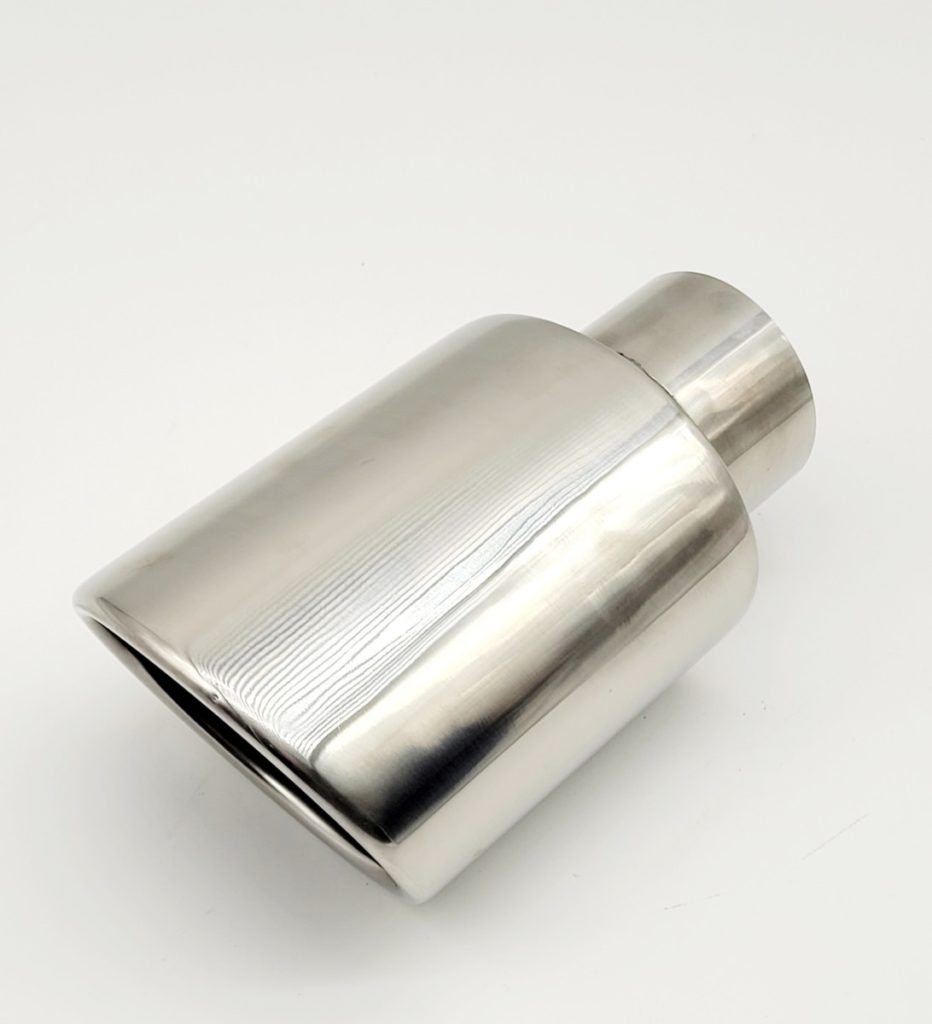 Single Oval Straight Cut Tail Pipe With Perf, Slashed Cut Trim MIJ