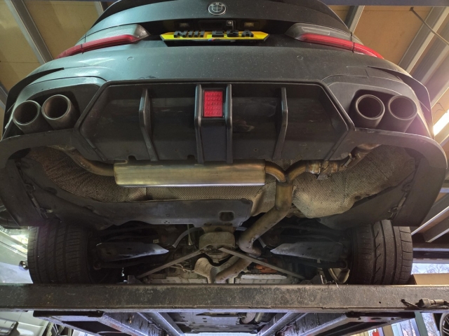Custom Exhaust For BMW330E-exhaustfor330E-quadexhaustrearsection-valvedexhaust-valveexhaustboxes-dualrearexhaustsection-MIJExhaust-StainlessSteel-Walsall-Exhaustmanufacturer (1)