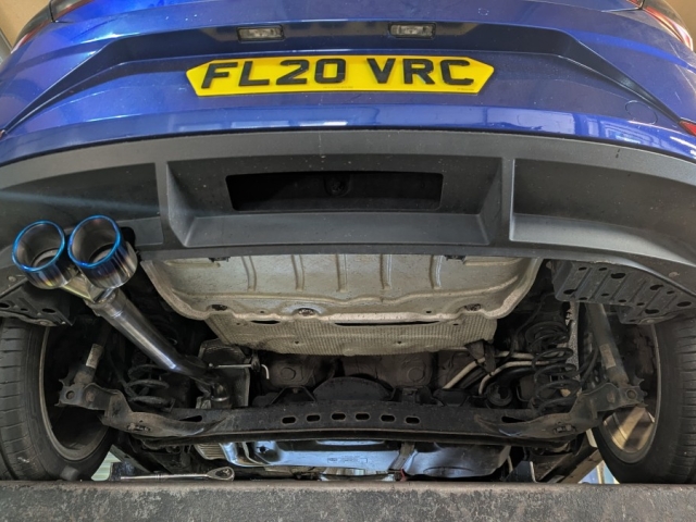 Exhaust for Seat Leon – Custom exhaust build – bluetwintips-stainlesssteelexhaust-MIJ Exhaust Ltd – Exhaustservicenearme-straightexhaustpipe (1)