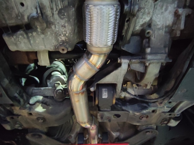 Exhaust for Vauxhall Astra – Custom Built Exhaust – Bespoke Stainless Steel Exhaust – Exhaust service near me – downpipebackexhaustsystem-flexidownpipe-dualexit exhaust (3)