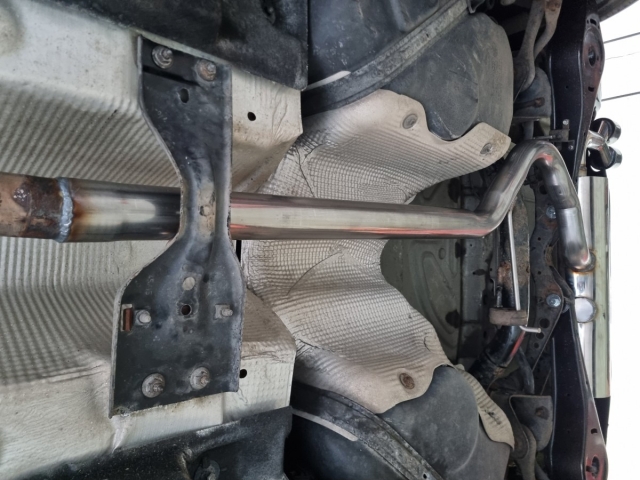 Exhaust for Audi Q3-TFSI SLine-catbackexhaust-centrebox-twinexhausttip-performanceexhaust-stainlesssteelexhaust-MIJExhaust-Exhaustservices (3)