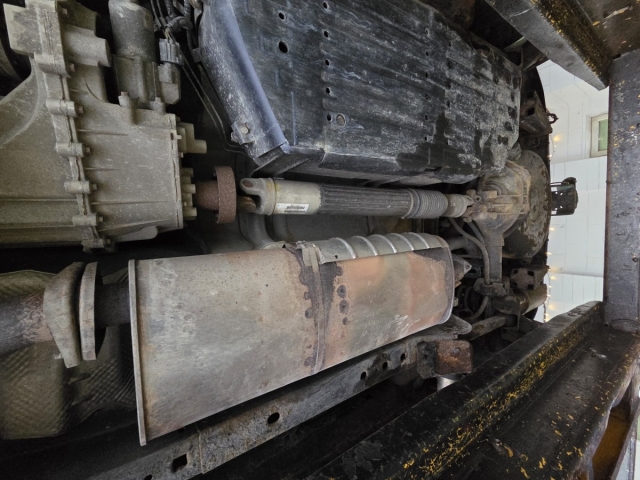 Exhaust for Jeep Grand Cherokee-catbackexhaust-bespokeexhaustfabrication-exhaustspecialists-stainlesssteelexhaust-walsall-MIJExhaust (2)