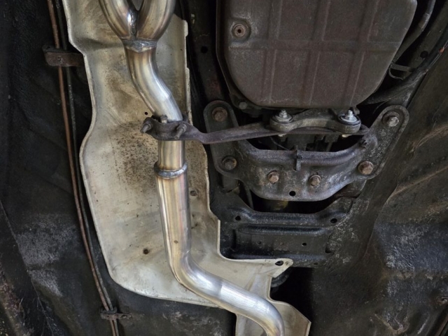 Exhaust for Mercedes 280 1984-exhaustfabrication-stainlesssteelexhaust-MIJExhaust-Exhaustspecialists-Walsall-WestMidlands (2)