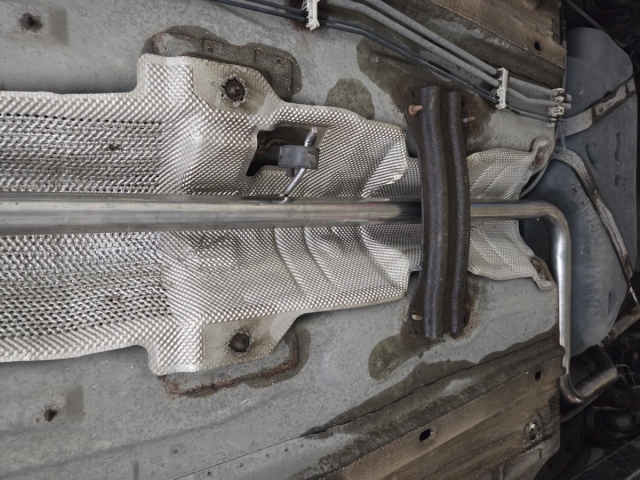 Exhaust for Ford Fiesta Zetec TDCi-Custom exhaust for fiesta zetec-stainlesssteelexhaustfabrication-exhaust specialists-walsall-mijexhaust-cat back exhaust-midandrearexhaust-conversionexhaust ( (4)