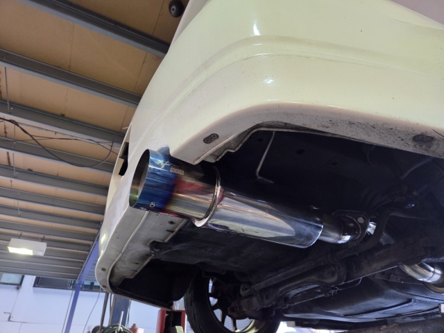 Exhaust for Honda Integra – exhaust cat back system – middle and rear exhaust – 3inch exhaust system – HKS exhaust box – japstyle exhaust can – blue burnt tip backbox- MIJ Exhaust-Walsall ( (4)