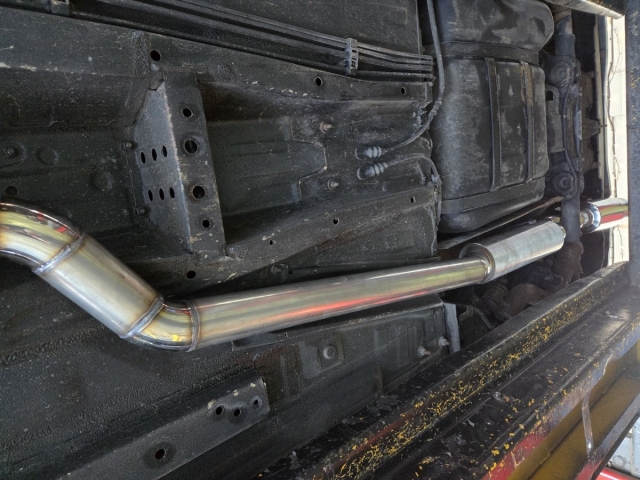 Exhaust for Honda Integra – exhaust cat back system – middle and rear exhaust – 3inch exhaust system – HKS exhaust box – japstyle exhaust can – blue burnt tip backbox- MIJ Exhaust-Walsall ( (6)