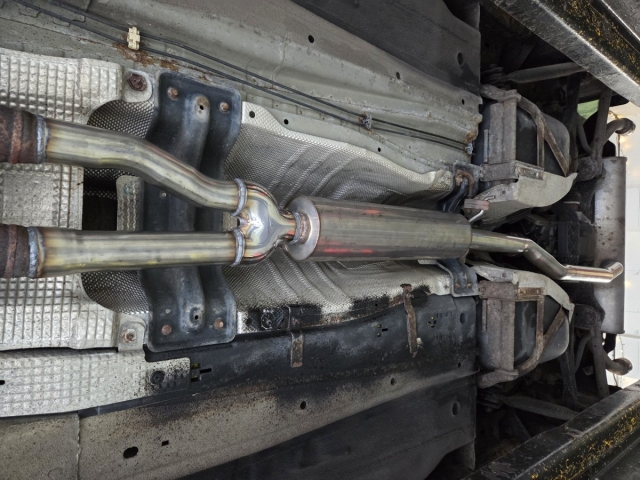 Exhaust middle section on Land Rover Free lander replacement- Mid section replacement- mid exhaust box – MIJExhaust – Exhaust services (2)