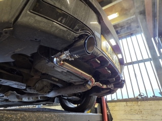 exhaust for bmw M135i-performanceexhaust-exhaustupgrade bmw 1 series- mijexhaust-exhaust near me-Stainlesssteelexhaust-blue carbon fibre tips-akropovicexhaust (3)