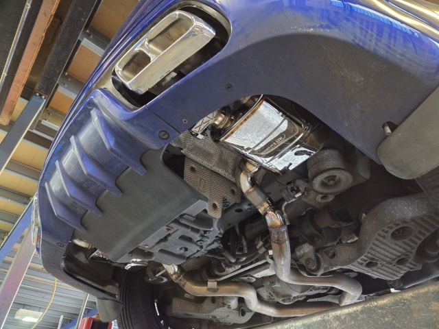 Custom Exhaust for Range Rover SVR – Mid Res Delete – Rear exhaust upgrade- Dual Valved boxes – MIJ Exhaust- Performance Exhaust-Walsall-Stainless Steel (5)