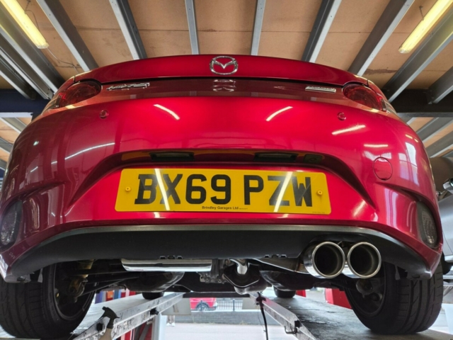 Rear exhaust upgrade-customexhaustbox- mazdamx5-twinexhausttailpipes-MIJExhaust-Walsall-bespokeexhaust (1)