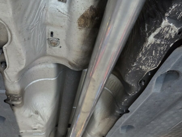 Exhaust system for VW Golf R – custom exhaust system-middle exhaust-MIJExhaust-Walsall (2)